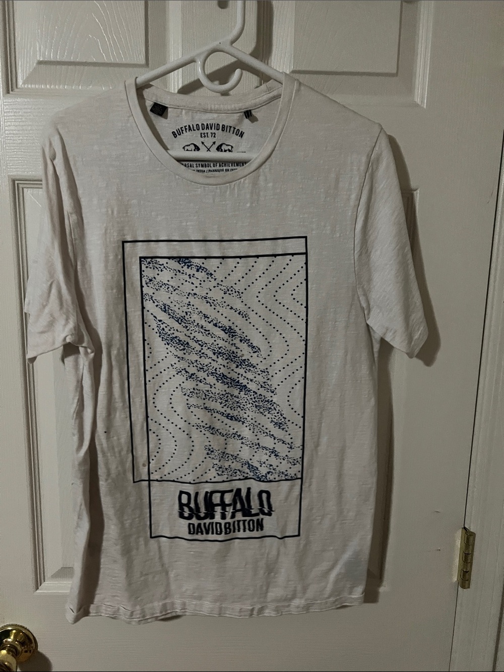Buffalo David Bitton White T‑Shirt with Navy Graphic